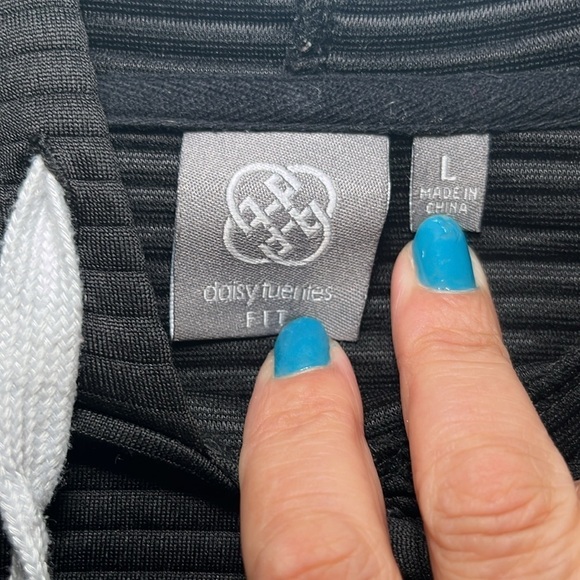 Daisy Fuentes fit like ribbed, hooded sweater size large - Picture 5 of 8